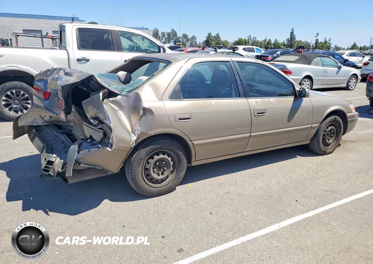 1999 Toyota Camry Le VIN:4T1BG22K8XU486103 - 3