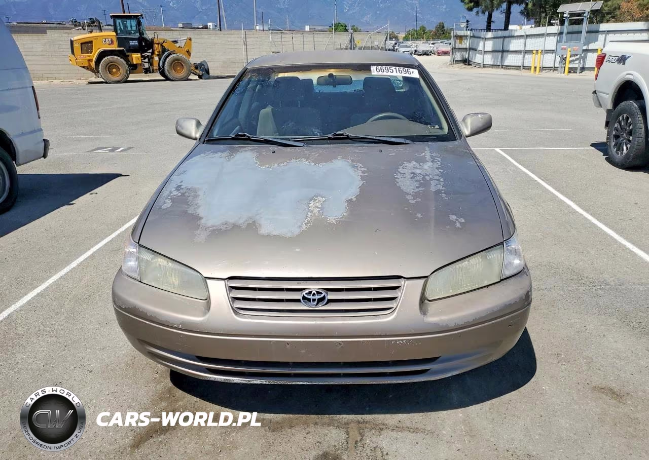 1999 Toyota Camry Le VIN:4T1BG22K8XU486103 - 5