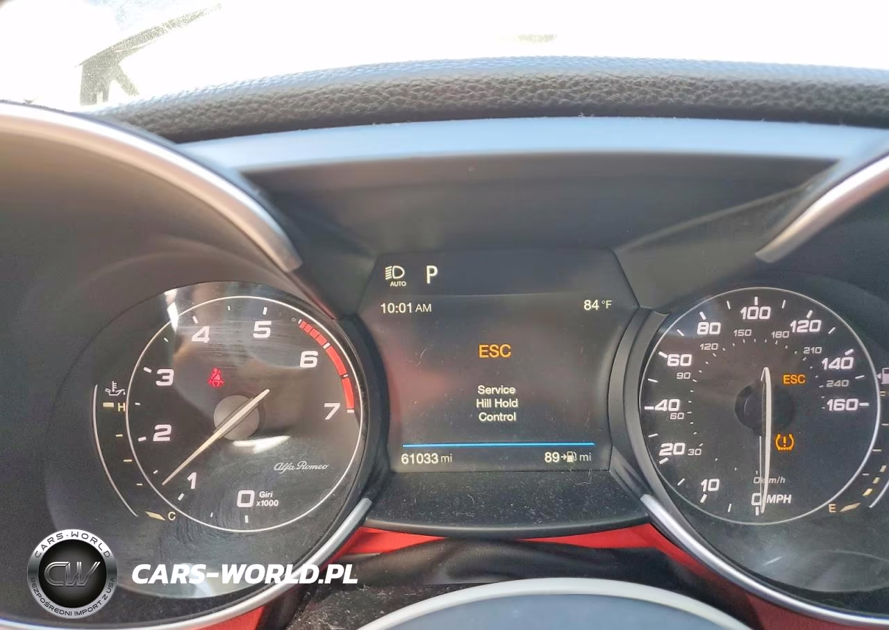 2018 Alfa Romeo Giulia Ti VIN:ZARFAECN0J7565441 - 9