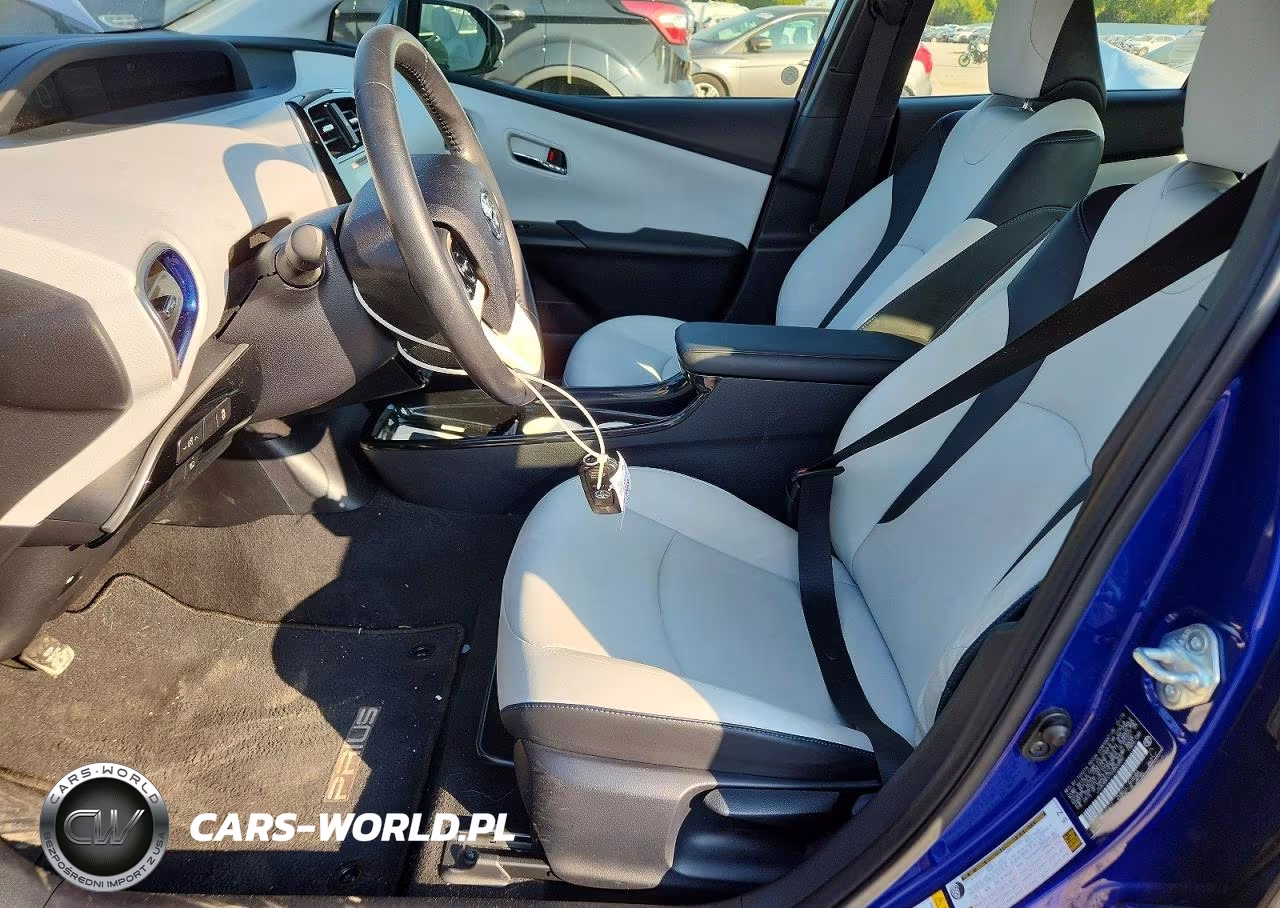 2016 Toyota Prius Three Touring VIN:JTDKARFU7G3503991 - 7