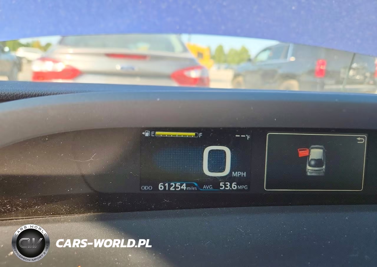 2016 Toyota Prius Three Touring VIN:JTDKARFU7G3503991 - 9