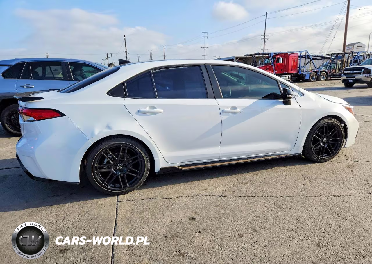 2021 Toyota Corolla Se Apex Edition VIN:5YFS4MCE9MP070040 - 3