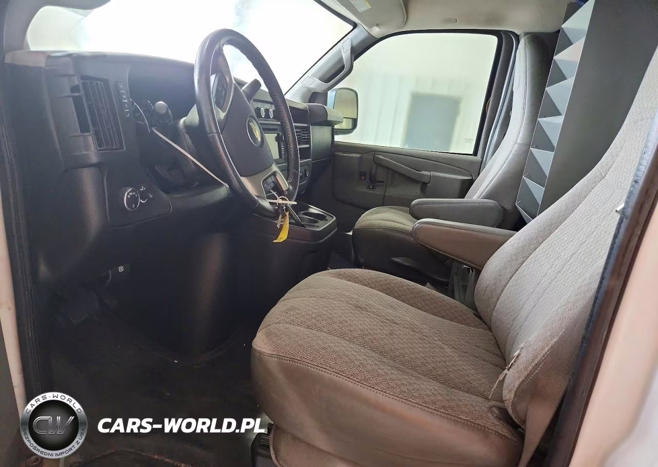 2017 Chevrolet Express G3500 Van VIN:1GCZGGFG3H1330060 - 7