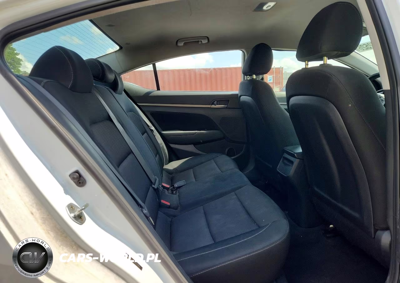2018 Hyundai Elantra Sel VIN:5NPD84LF7JH252463 - 10