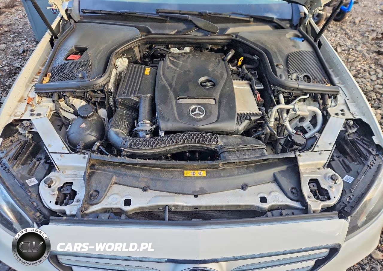 2018 Mercedes-Benz E 300 4Matic VIN:WDDZF4KB4JA467922 - 11