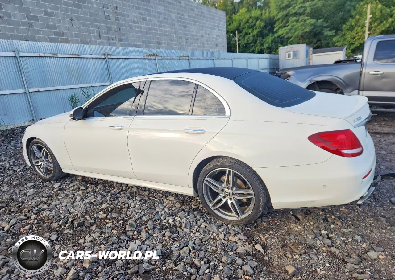 2018 Mercedes-Benz E 300 4Matic VIN:WDDZF4KB4JA467922 - 2