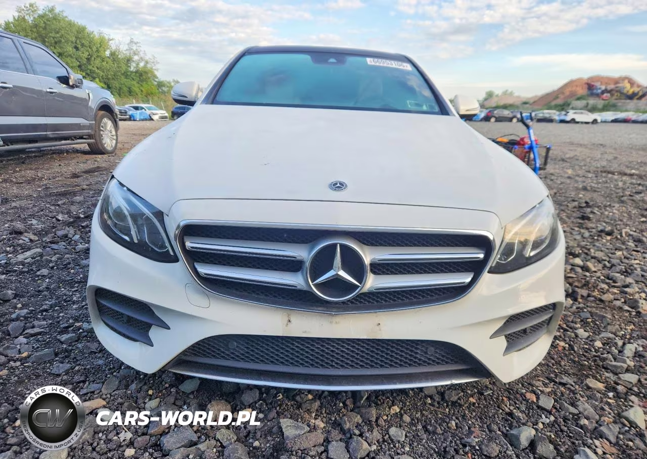 2018 Mercedes-Benz E 300 4Matic VIN:WDDZF4KB4JA467922 - 5