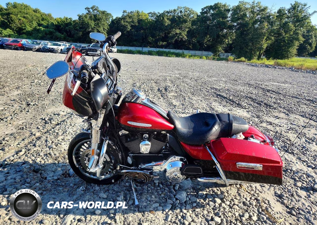 2012 Harley-Davidson Flhtk Electra Glide Ultra Limited VIN:1HD1KEM1XCB691172 - 3