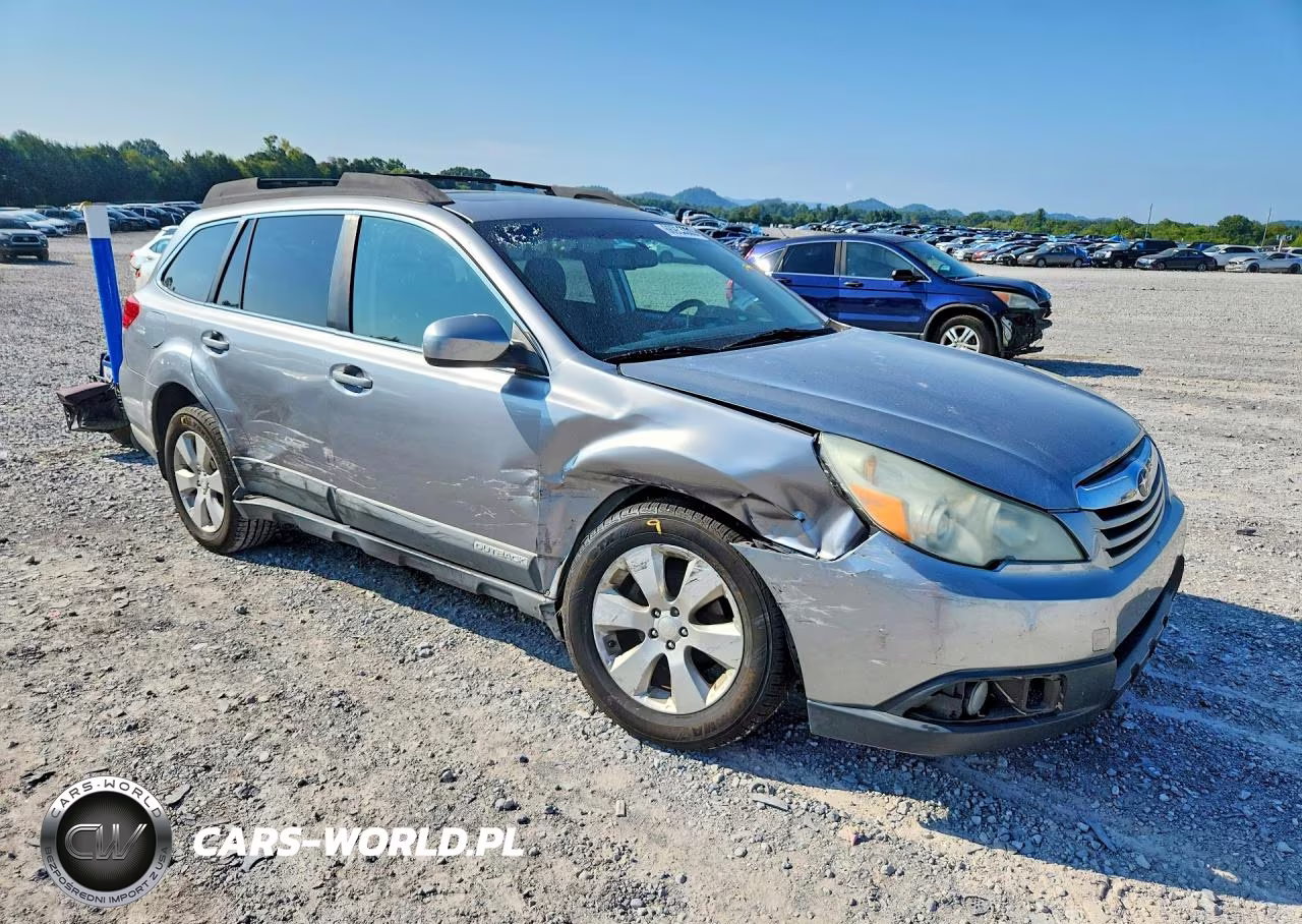 2010 Subaru Outback 2.5I Premium VIN:4S4BRCGC4A3359086 - 4