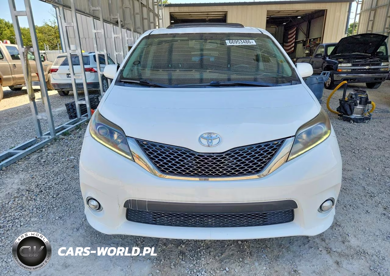 2017 Toyota Sienna Se Premium 8 Passenger VIN:5TDXZ3DC3HS838123 - 5