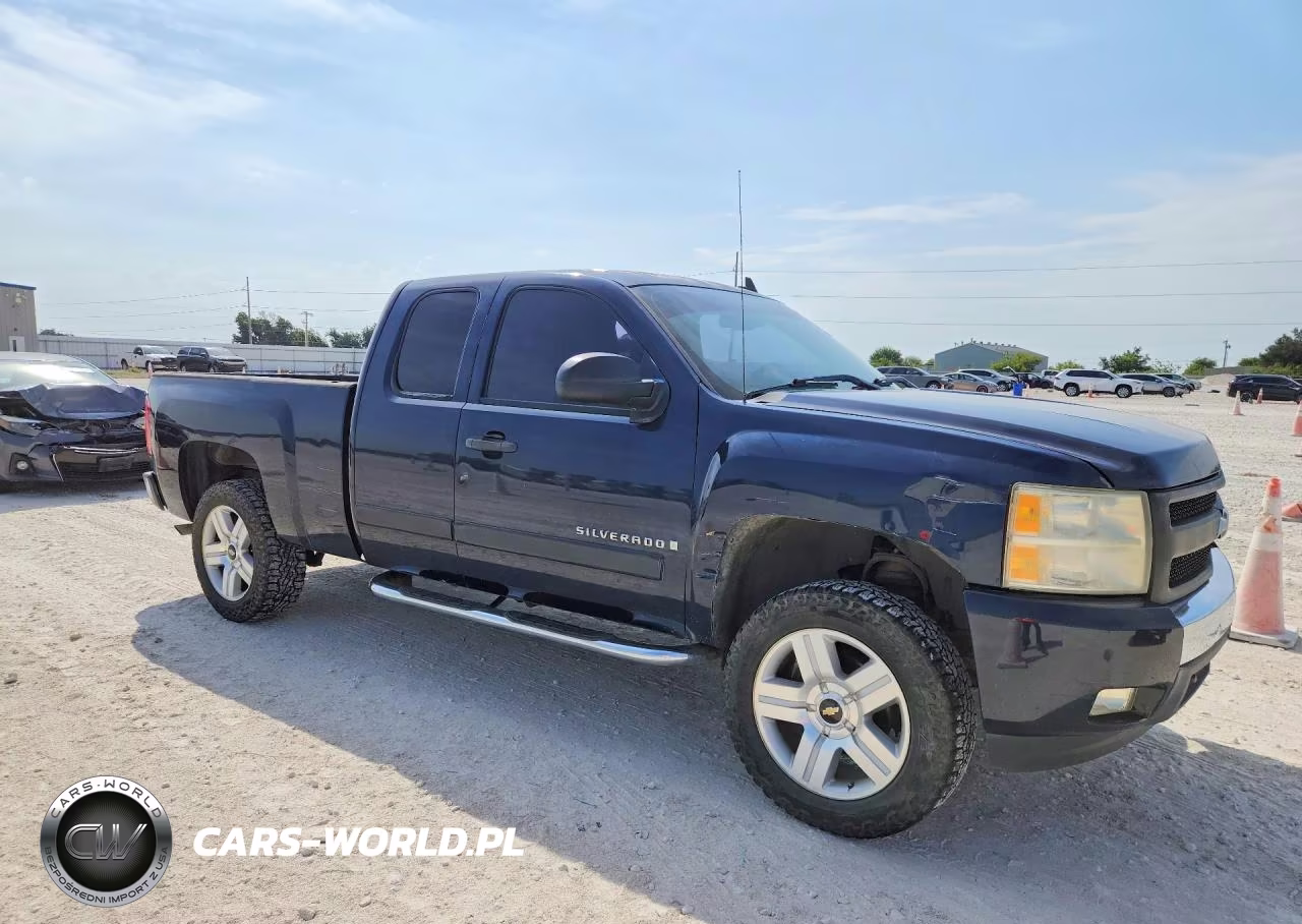 2008 Chevrolet Silverado C1500 VIN:2GCEC190181314620 - 4