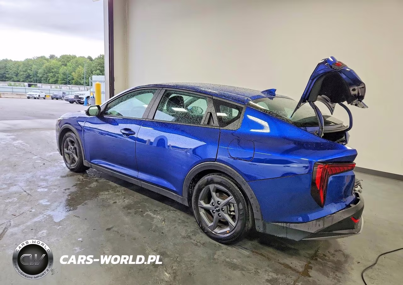 2026 Kia K4 Lxs VIN:3KPFT4DE2TE268493 - 2