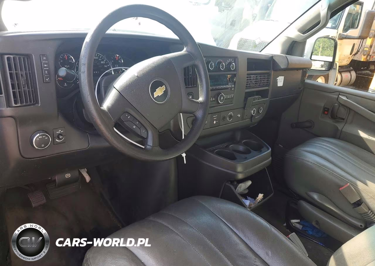 2018 Chevrolet Express G3500 VIN:1GB0GRFP1J1333151 - 8