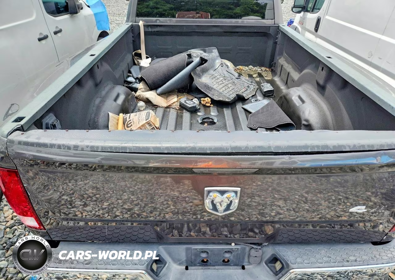 2018 Ram 3500 St VIN:3C63RRGL5JG267100 - 10