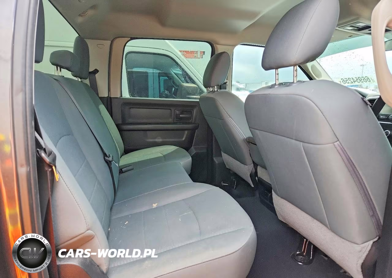 2018 Ram 3500 St VIN:3C63RRGL5JG267100 - 11