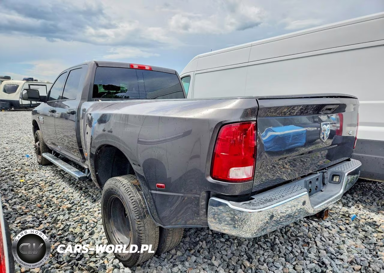 2018 Ram 3500 St VIN:3C63RRGL5JG267100 - 2