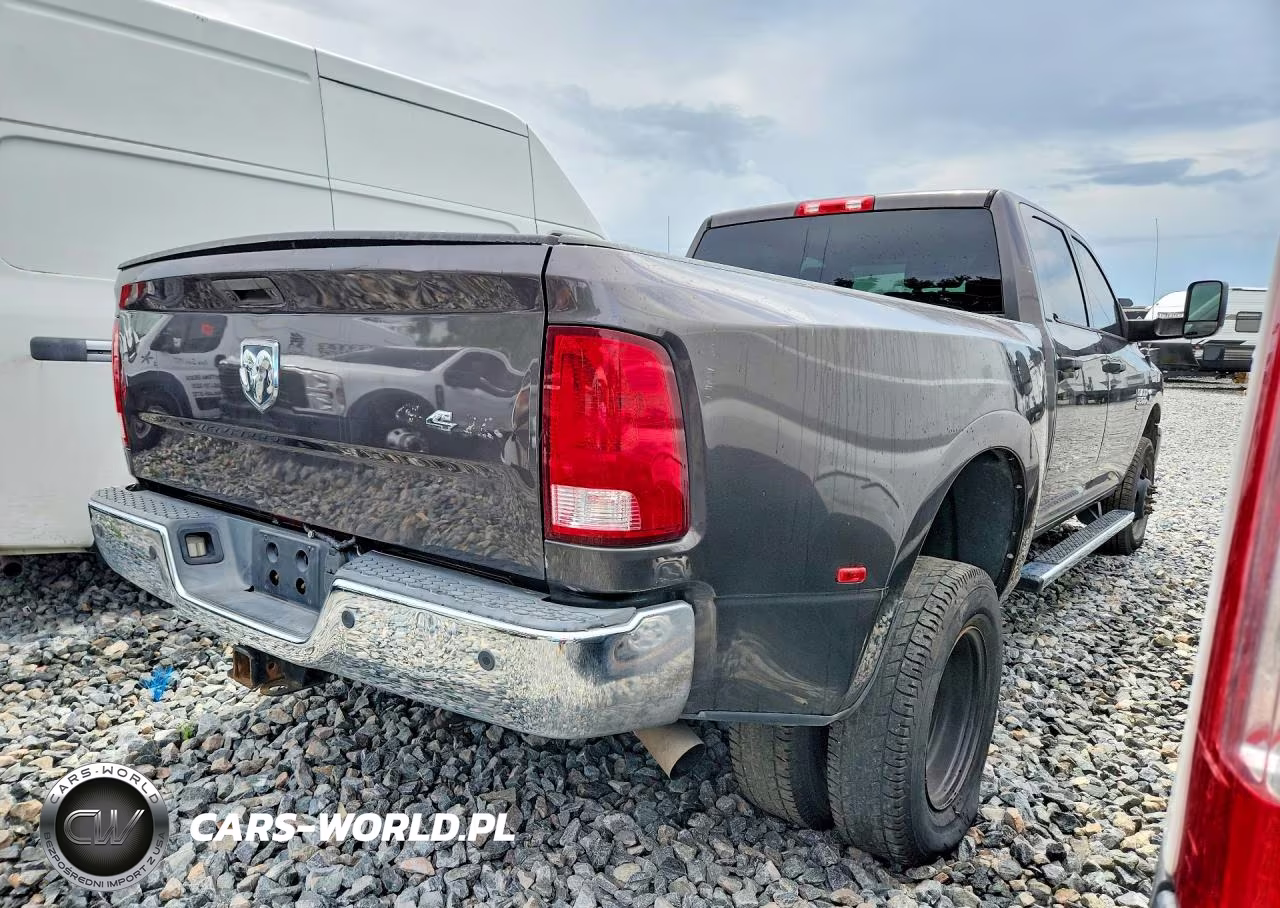 2018 Ram 3500 St VIN:3C63RRGL5JG267100 - 3