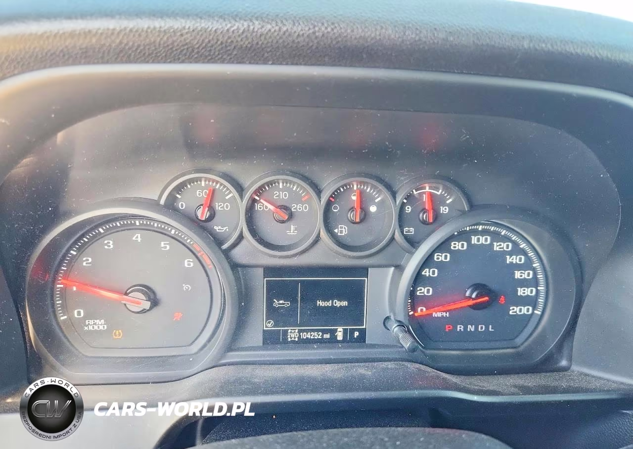 2020 Chevrolet Silverado K1500 Custom VIN:1GCUYBEF9LZ208171 - 9
