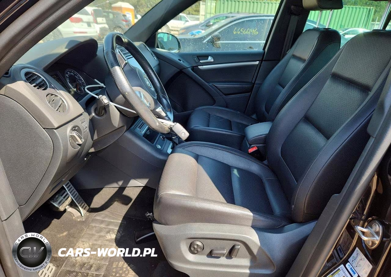 2016 Volkswagen Tiguan S VIN:WVGBV7AX5GW609389 - 7