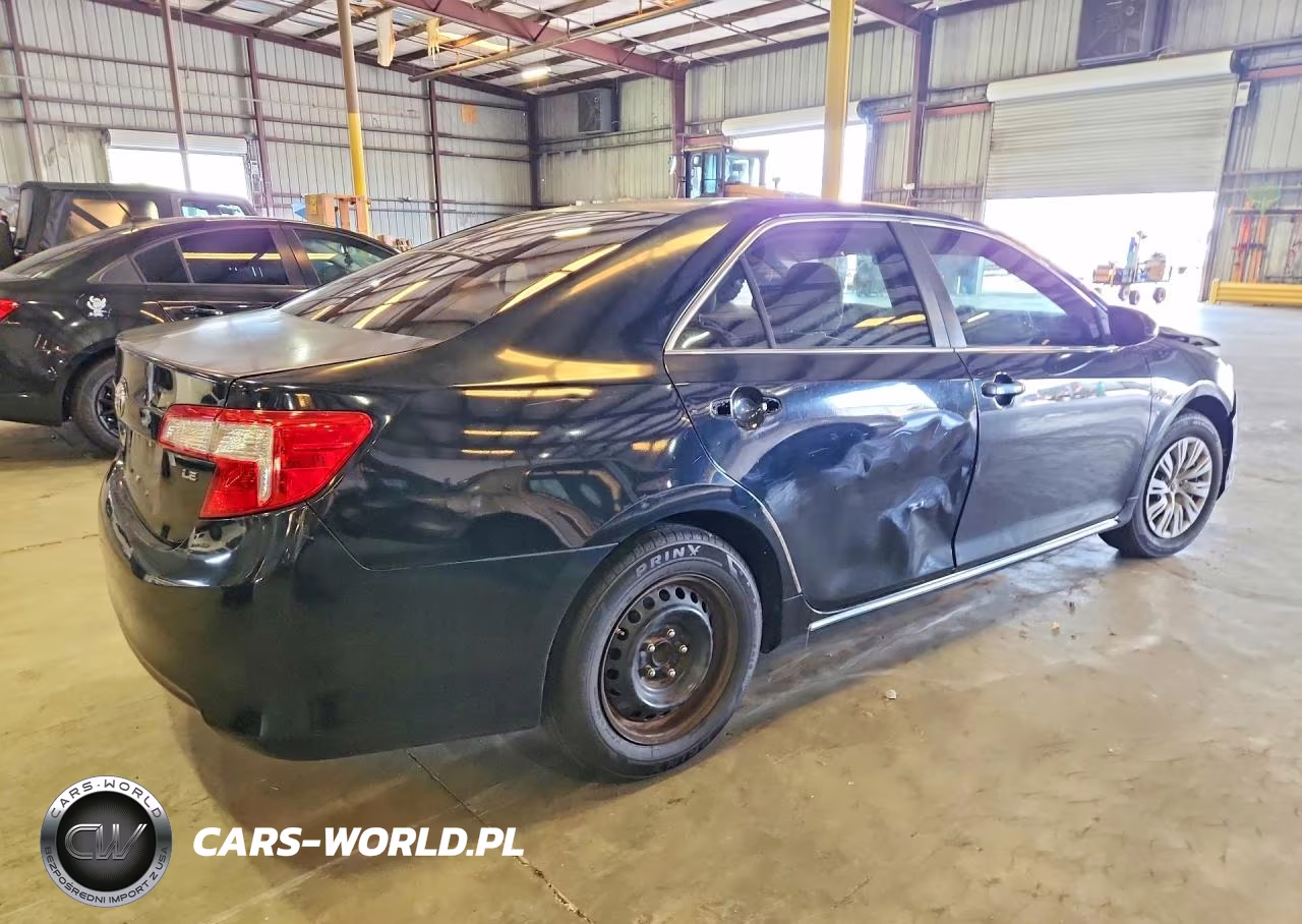 2014 Toyota Camry Le VIN:4T1BF1FK8EU329417 - 3