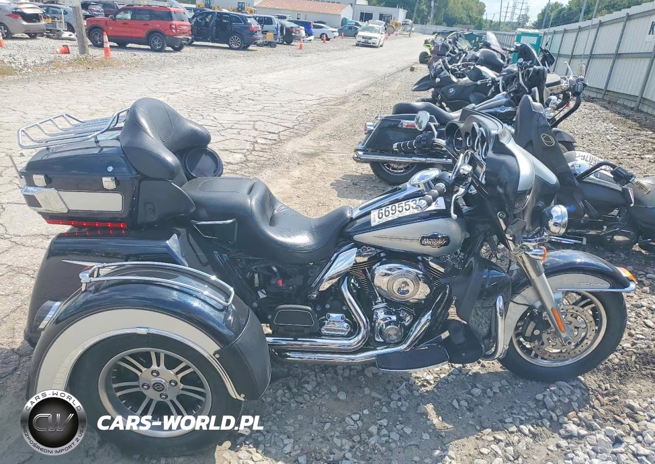 2013 Harley-Davidson Flhtcutg Tri Glide Ultra Classic