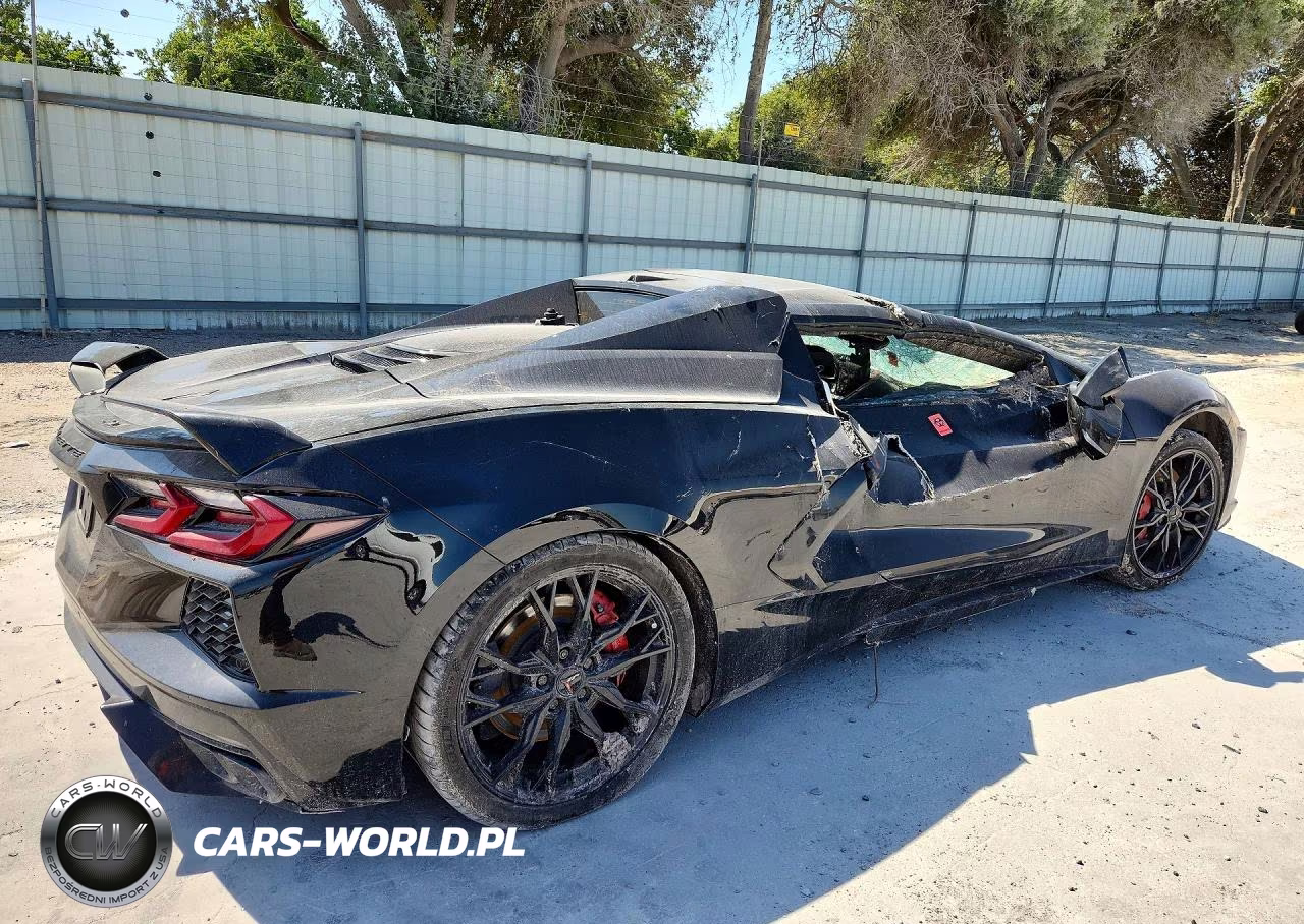 2023 Chevrolet Corvette Stingray 2Lt VIN:1G1YB3D42P5104295 - 3