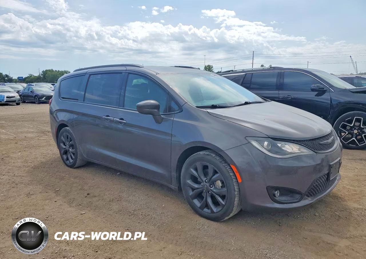 2019 Chrysler Pacifica Awd VIN:2C4RC1EG3KR597888 - 4