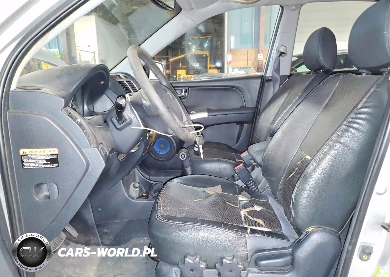 2005 Kia Sportage Lx VIN:KNDJE723957073243 - 7