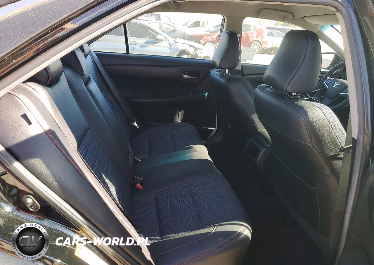2015 Toyota Camry Se VIN:4T1BF1FK2FU079268 - 10