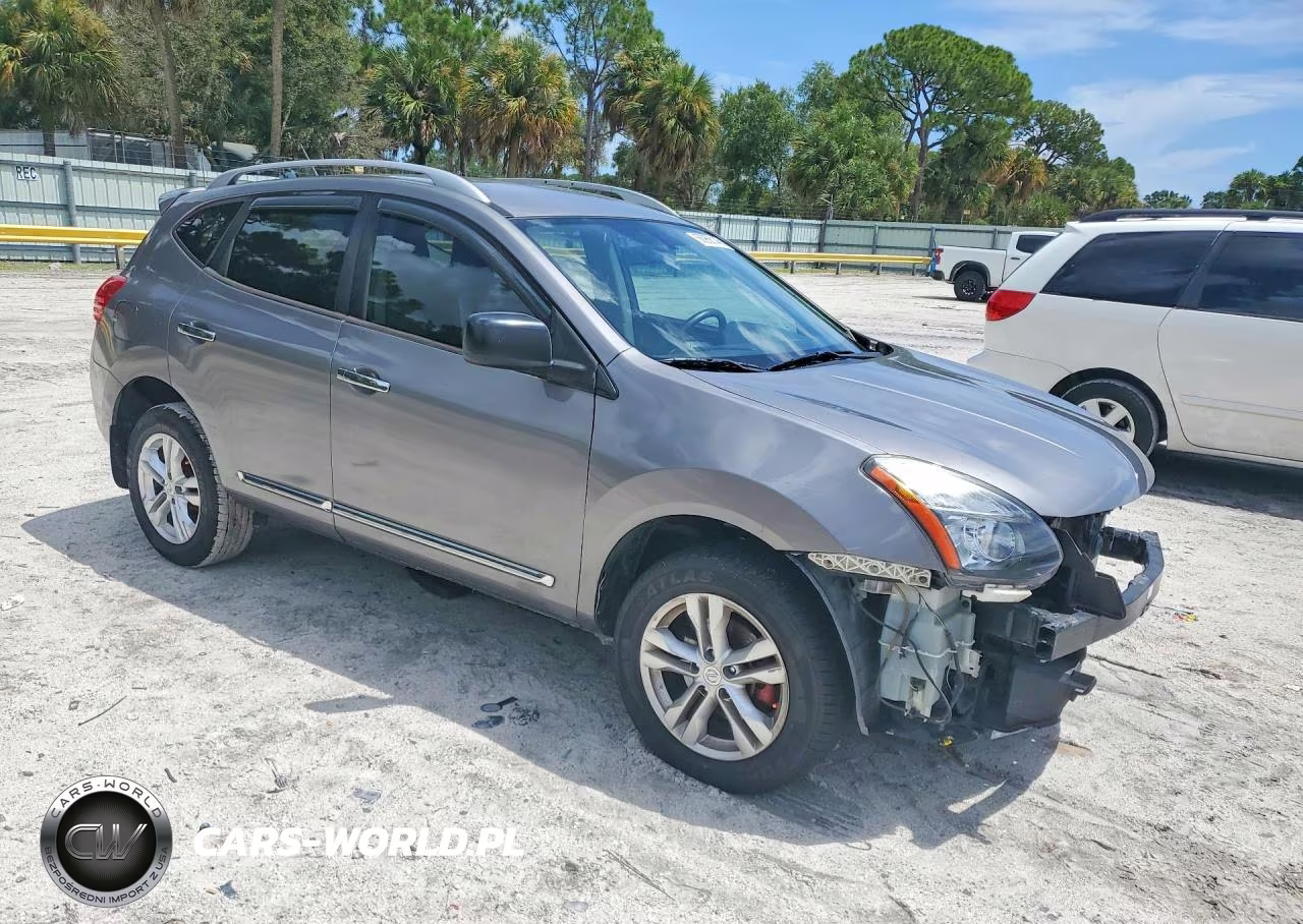 2015 Nissan Rogue Select S VIN:JN8AS5MT8FW658630 - 4