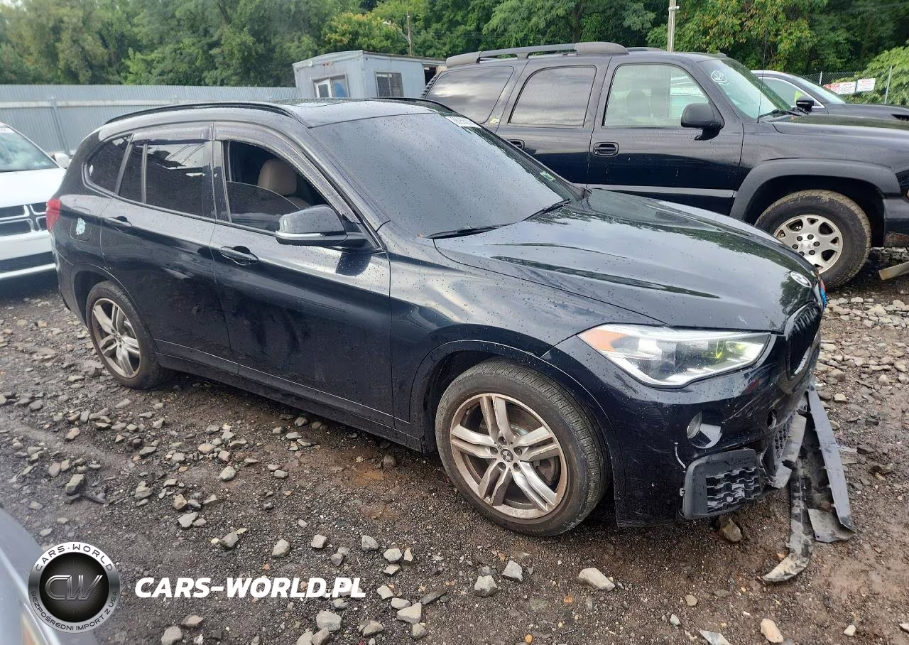 2018 BMW X1 xDrive28I VIN:WBXHT3C38J5L31403 - 4