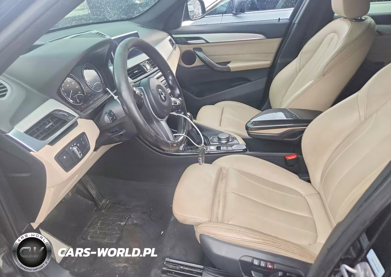 2018 BMW X1 xDrive28I VIN:WBXHT3C38J5L31403 - 7