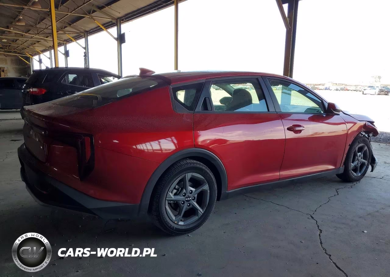 2025 Kia K4 Lxs VIN:3KPFT4DE1SE118678 - 3