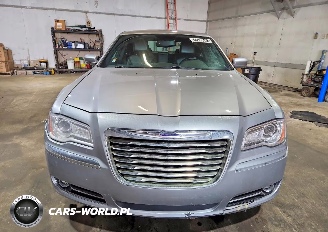 2014 Chrysler 300 VIN:2C3CCARG2EH384929 - 5
