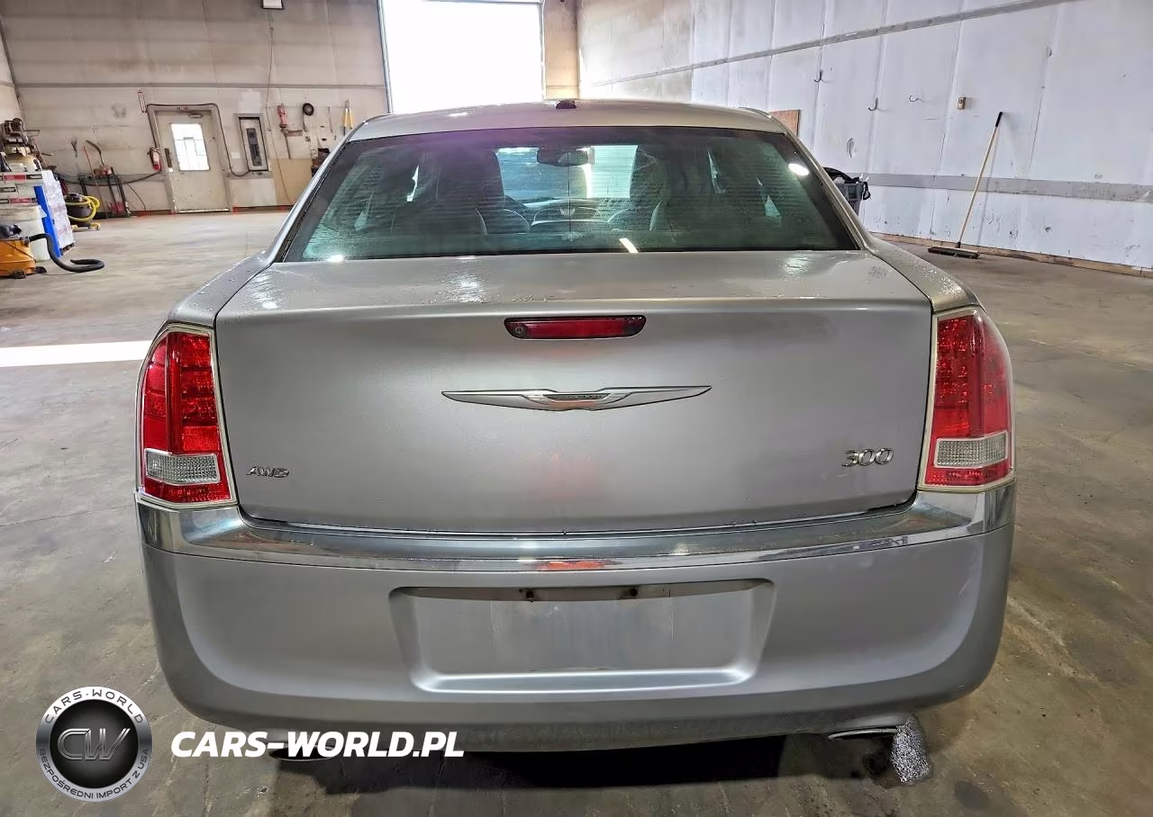 2014 Chrysler 300 VIN:2C3CCARG2EH384929 - 6