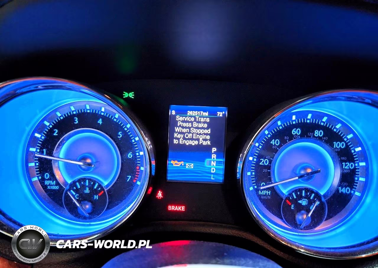 2014 Chrysler 300 VIN:2C3CCARG2EH384929 - 9