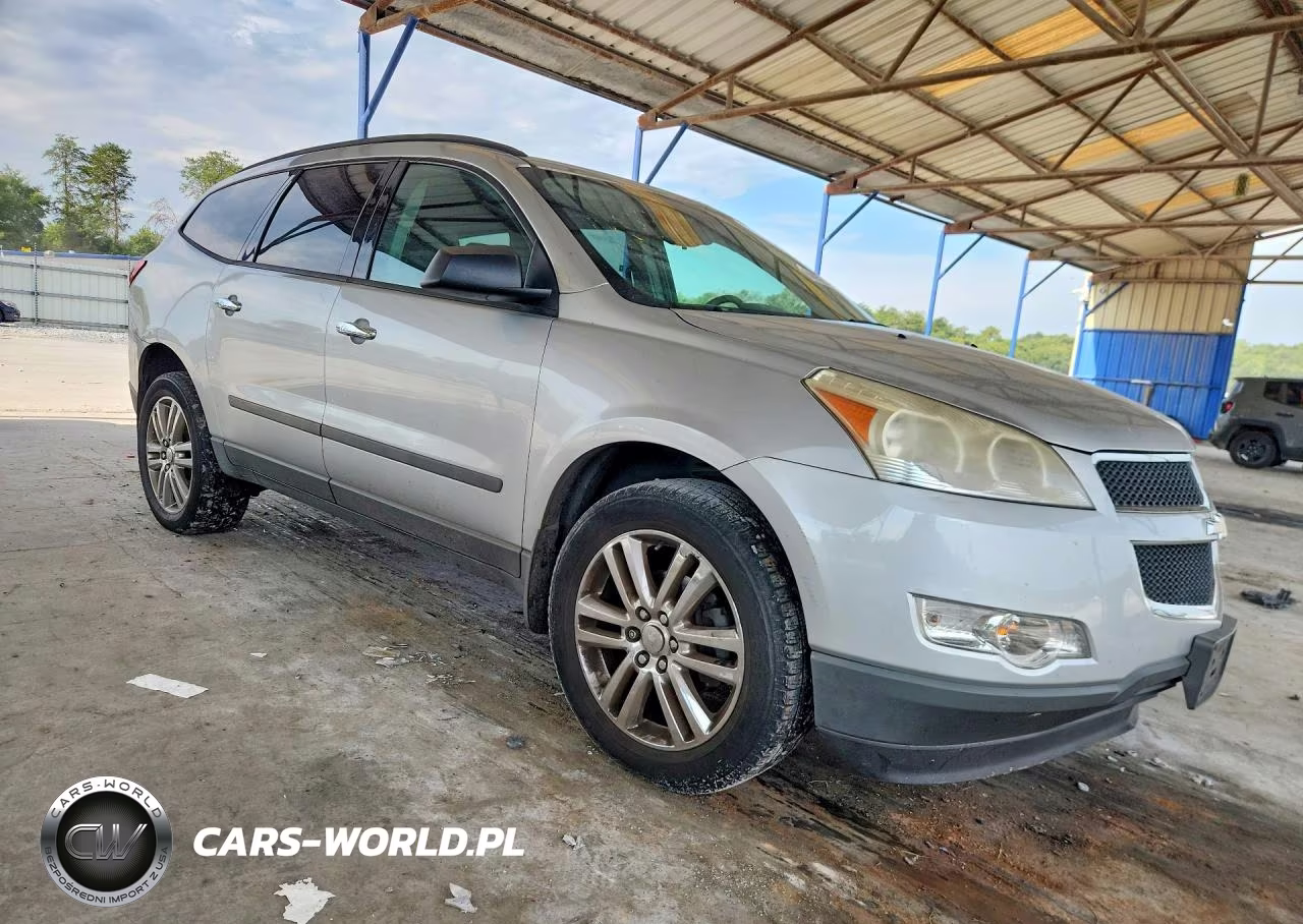 2011 Chevrolet Traverse Ls VIN:1GNKREED1BJ191701 - 4