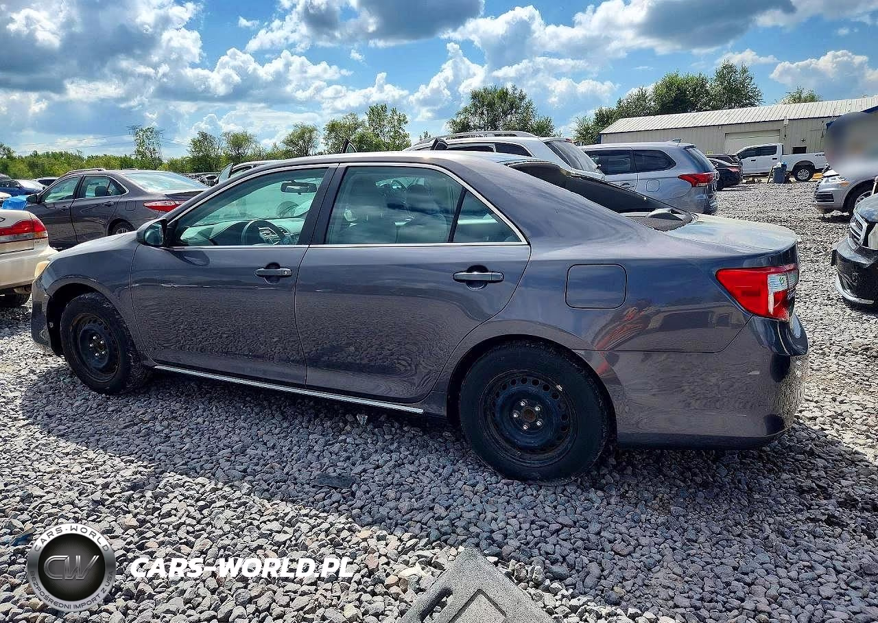 2013 Toyota Camry Le VIN:4T4BF1FK3DR303117 - 2