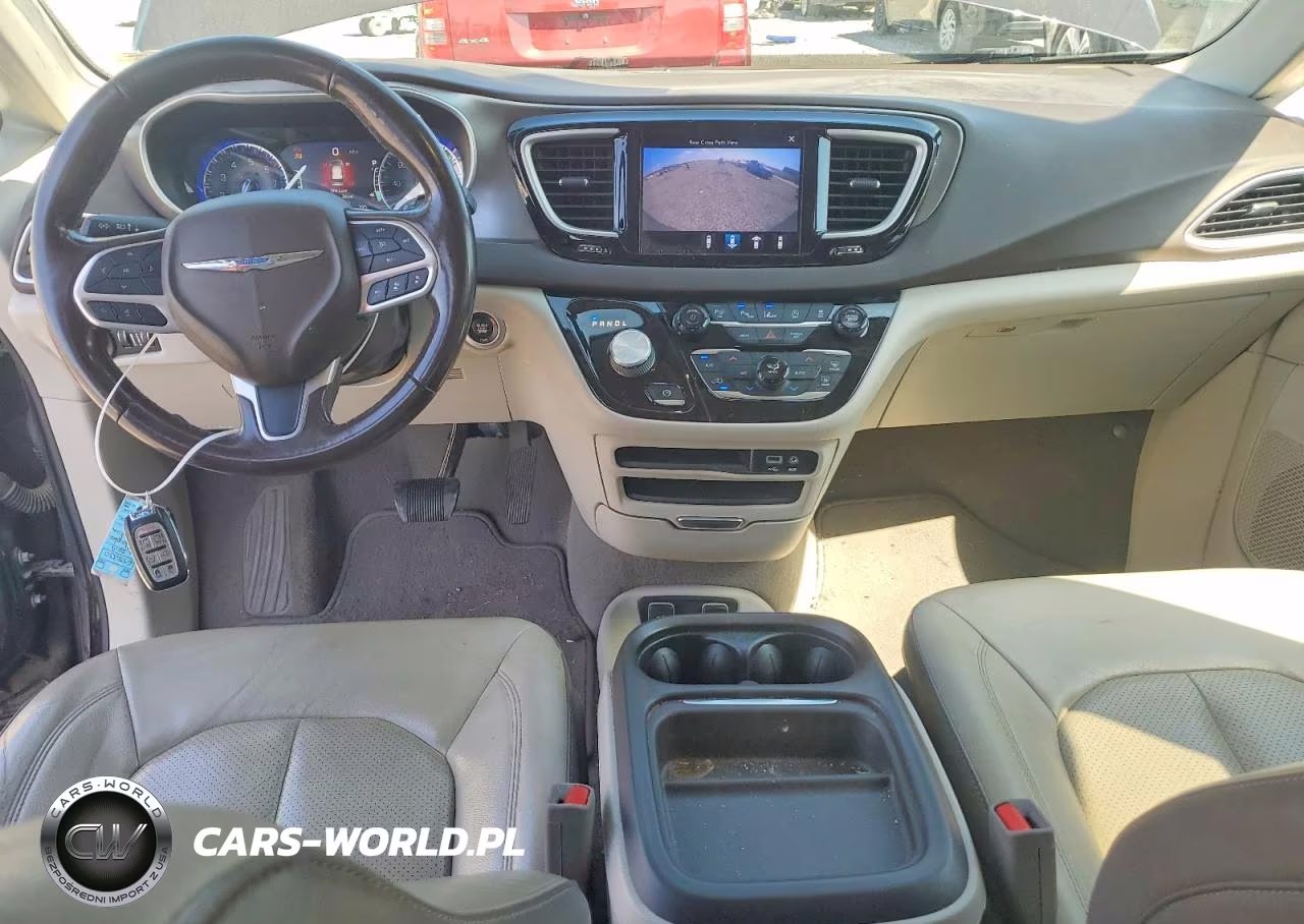 2019 Chrysler Pacifica Touring L VIN:2C4RC1BG7KR655330 - 8