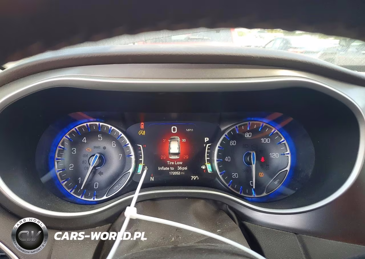 2019 Chrysler Pacifica Touring L VIN:2C4RC1BG7KR655330 - 9