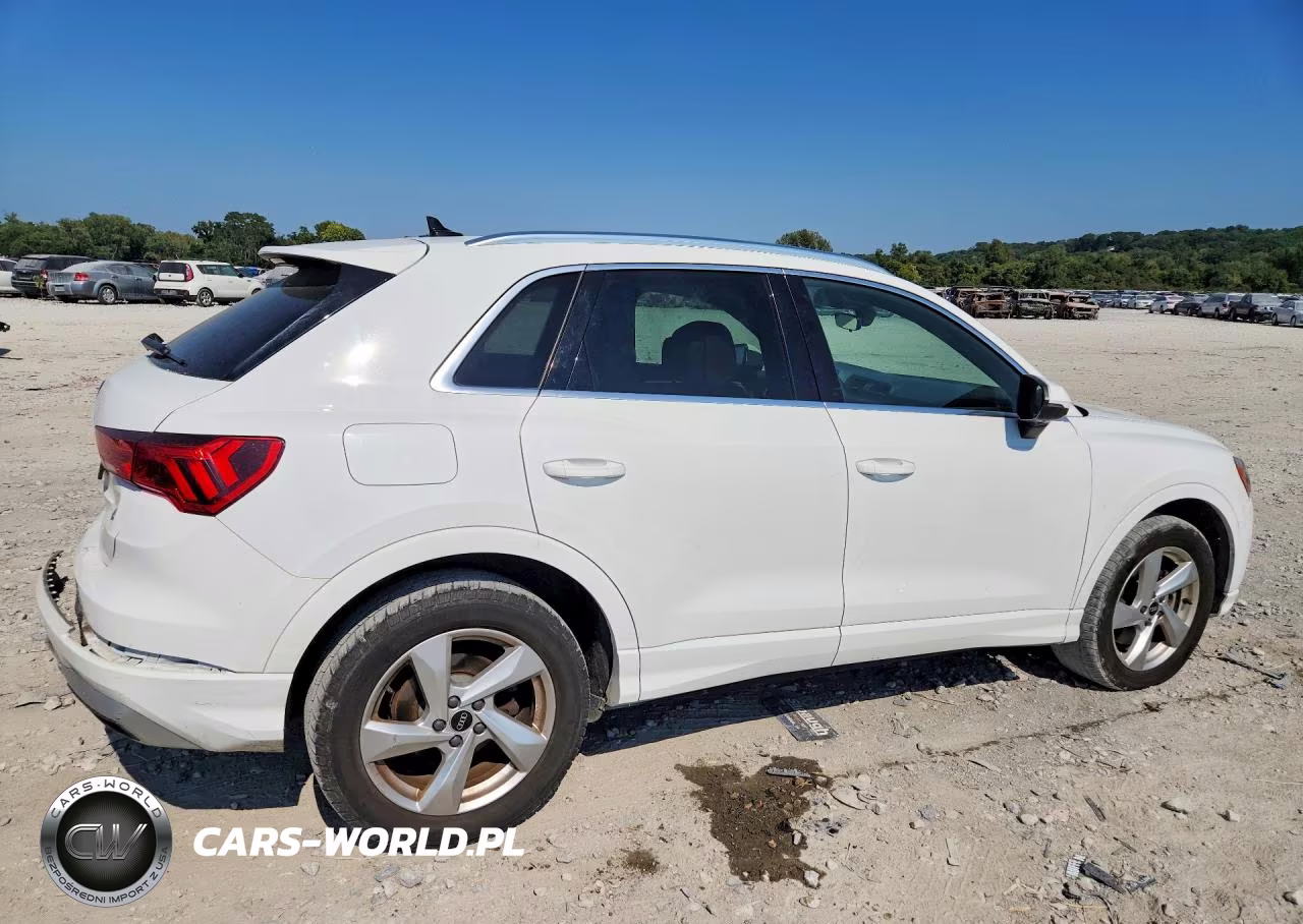 2021 Audi Q3 Premium 40 VIN:WA1AUCF35M1101220 - 3