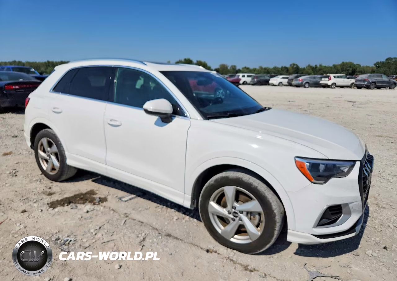 2021 Audi Q3 Premium 40 VIN:WA1AUCF35M1101220 - 4