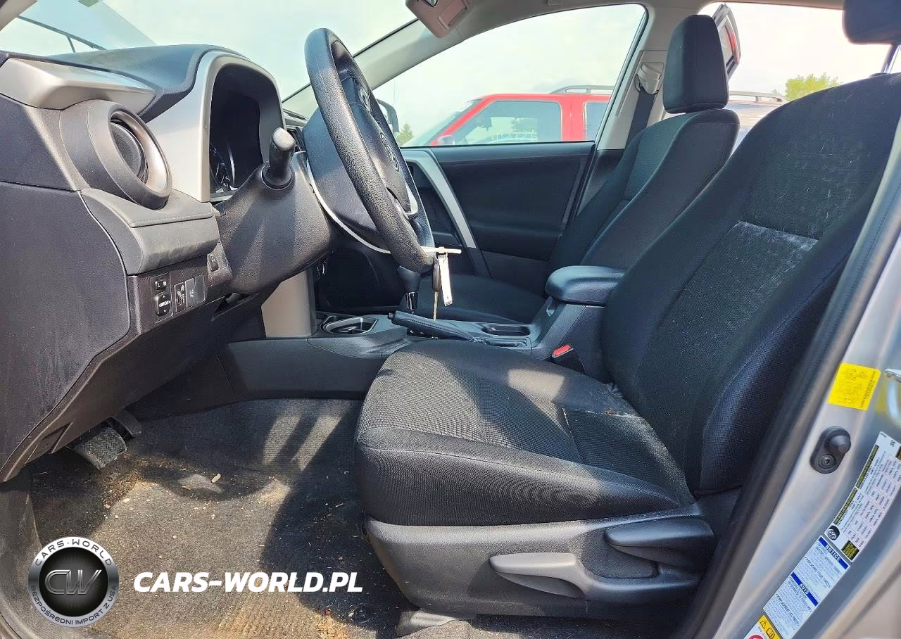2017 Toyota Rav4 Le VIN:2T3BFREV9HW683744 - 7