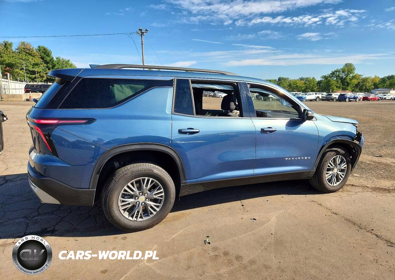 2025 Chevrolet Traverse Lt VIN:1GNEVGRS9SJ251026 - 3