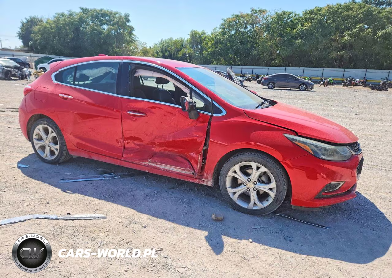 2017 Chevrolet Cruze Premier VIN:3G1BF6SM7HS588437 - 4