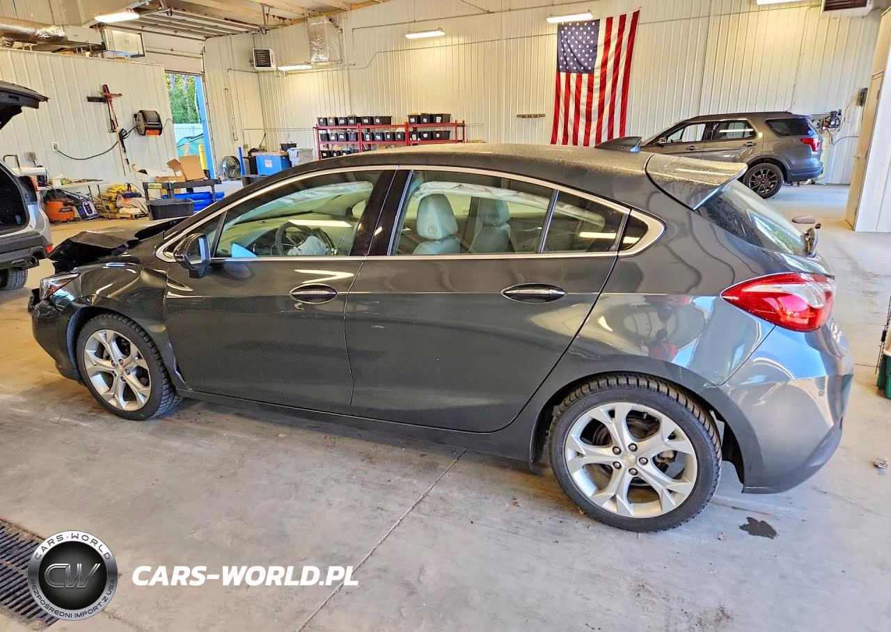 2017 Chevrolet Cruze Premier VIN:3G1BF6SM4HS578903 - 2