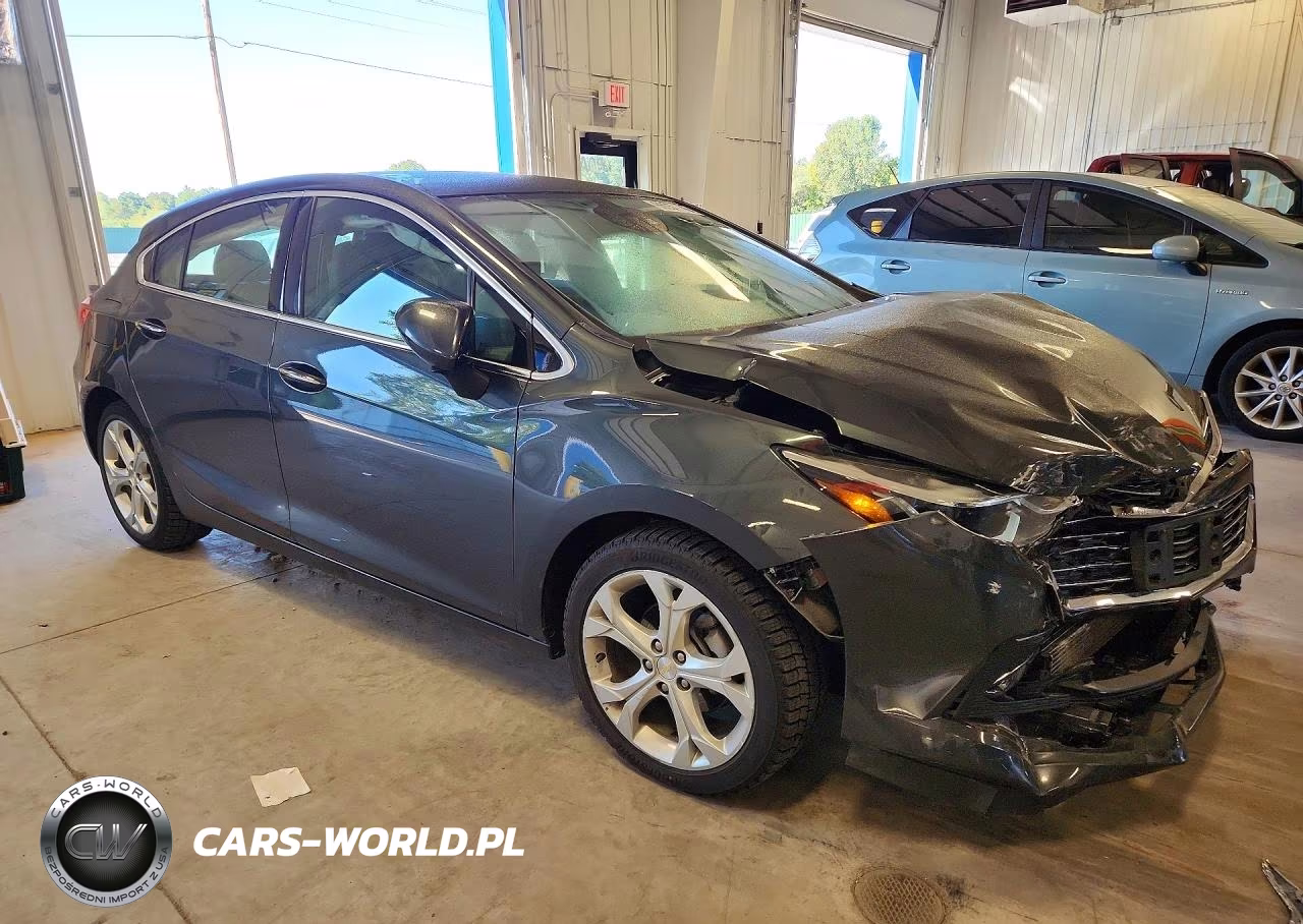 2017 Chevrolet Cruze Premier VIN:3G1BF6SM4HS578903 - 4