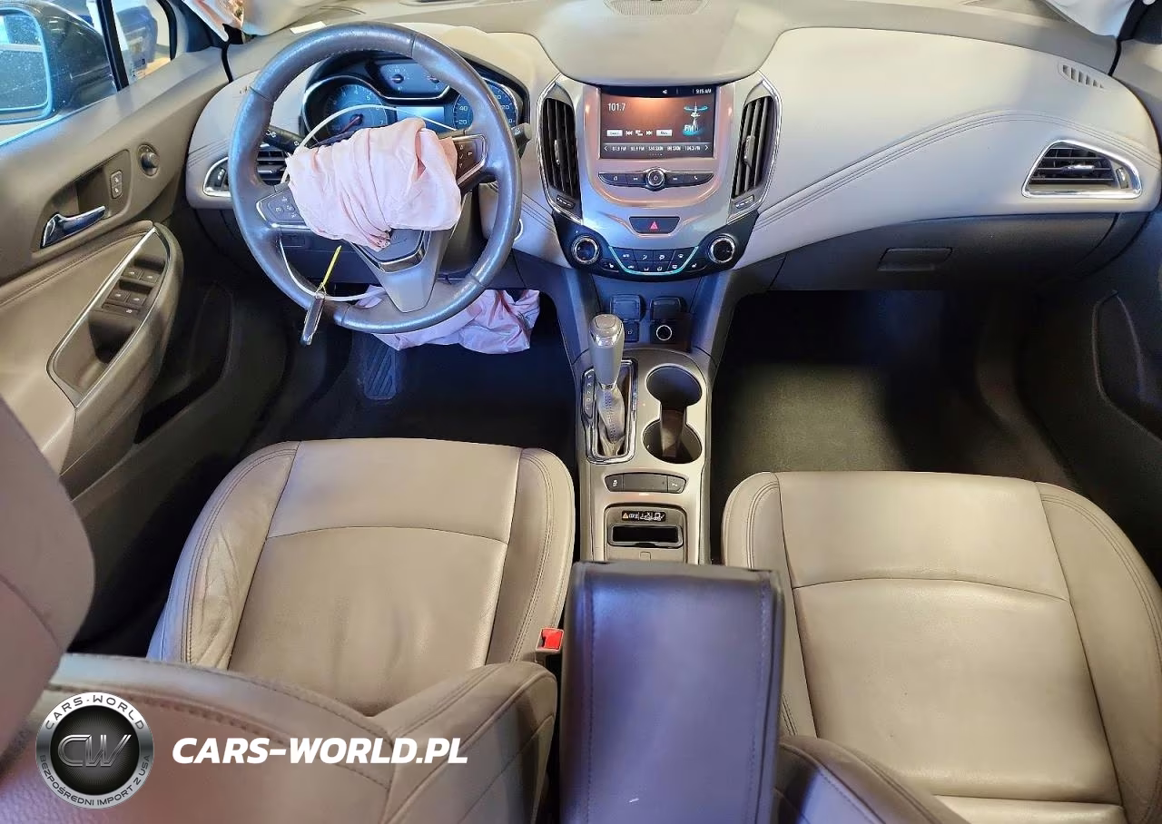 2017 Chevrolet Cruze Premier VIN:3G1BF6SM4HS578903 - 8