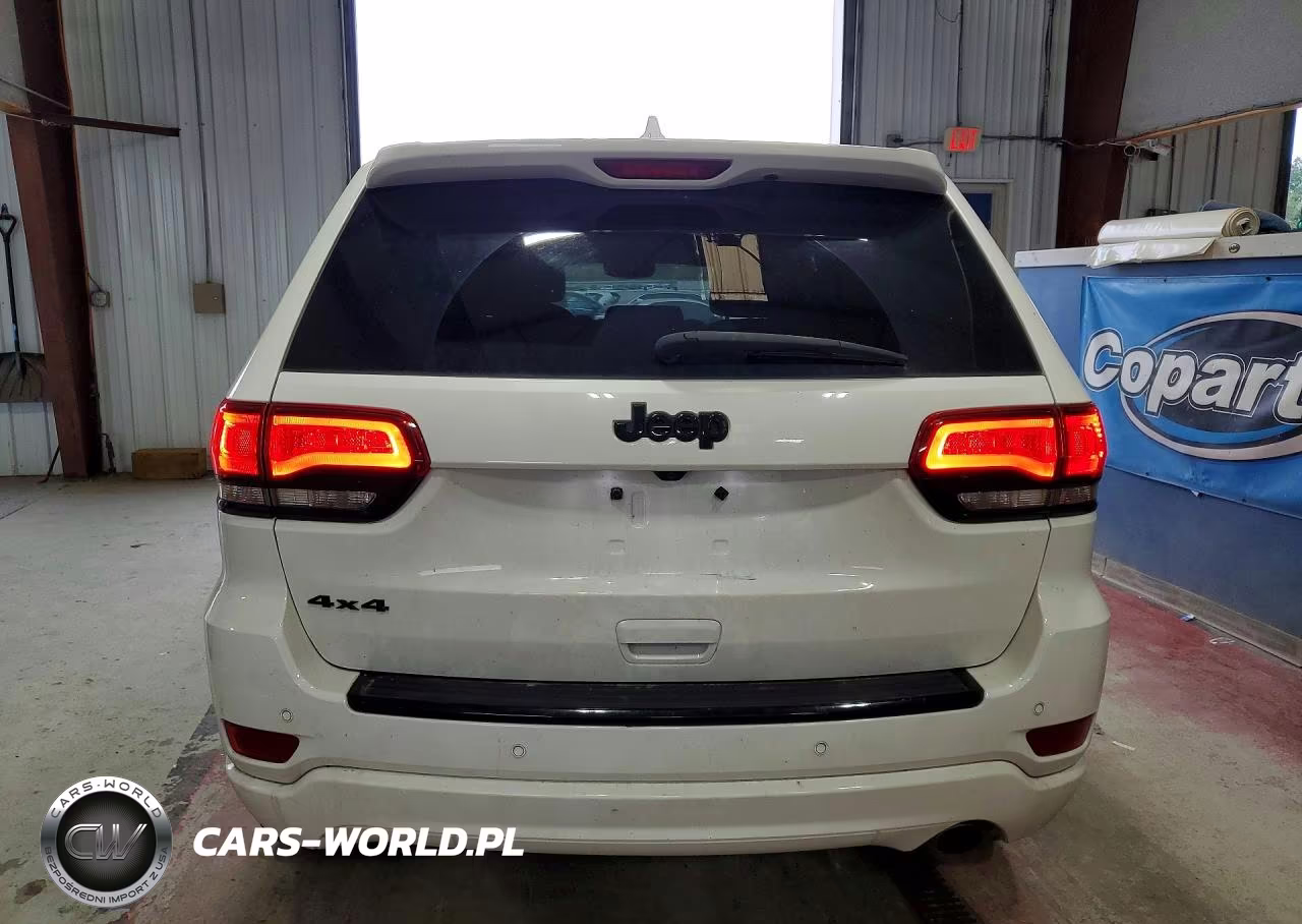 2017 Jeep Grand Cherokee Laredo VIN:1C4RJFAG2HC728013 - 6
