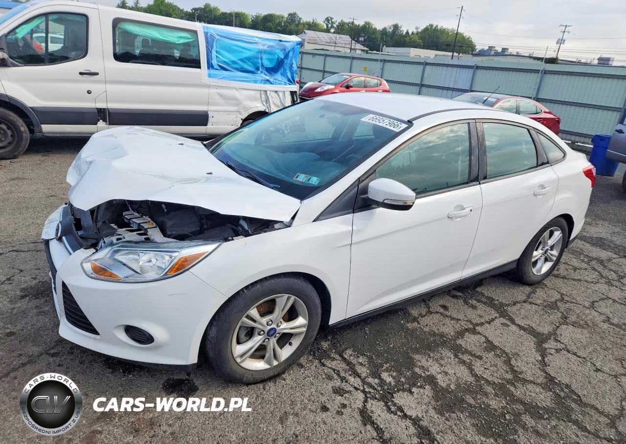 2014 Ford Focus Se VIN:1FADP3F28EL211790 - 1